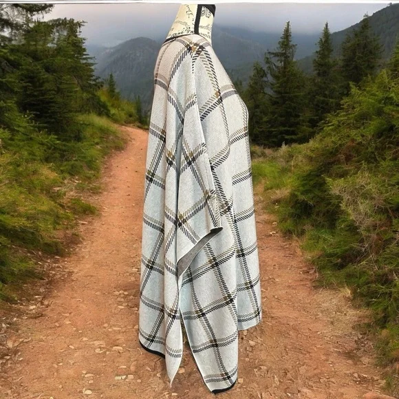 Ann Taylor Plaid Jacquard Poncho Sweater NWT - Picture 4 of 7